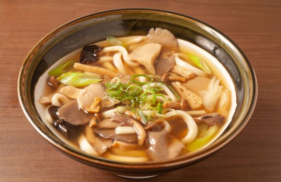 朝倉市で営業する定食屋では出汁と麺にこだわったうどんを提供しております